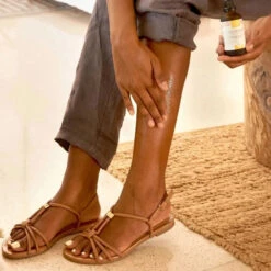 Huile Calophylle Bio Drainante - Peau Sèche Et Mature - Comptoir Des Huiles - 50 Ml -XOXO Cosmetique Magasin Comptoir Des Huiles huile Carapate 3 1512x e5584d5e 4a3b 4046 845d 46331e02317f